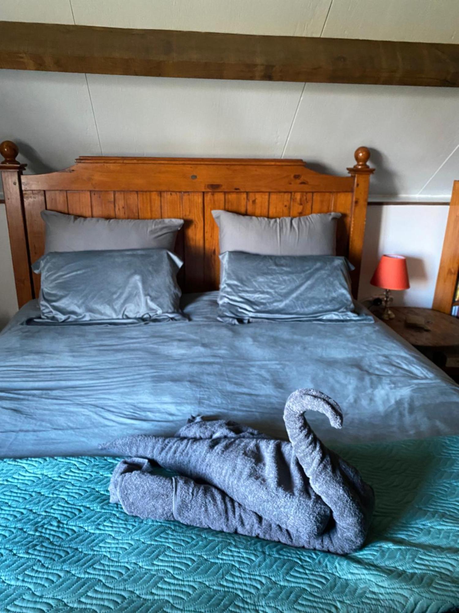 Spacious, Rustic Studio Space For 2 Persons Saint-Cyr-du-Bailleul Exterior photo
